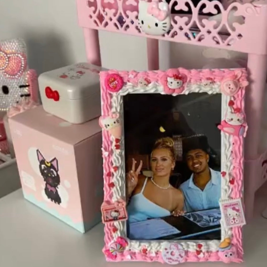 Hello Kitty DIY Kit